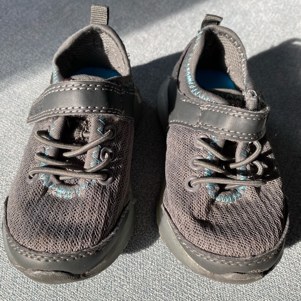 Carters Toddler Sneaker Size 5